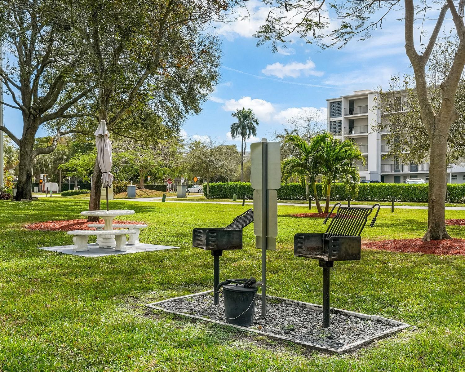 Hillcrest Country Club - Residential