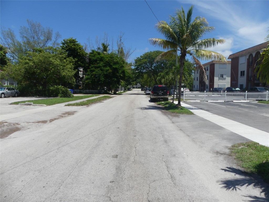 Hollywood Little Ranches - Residential Income