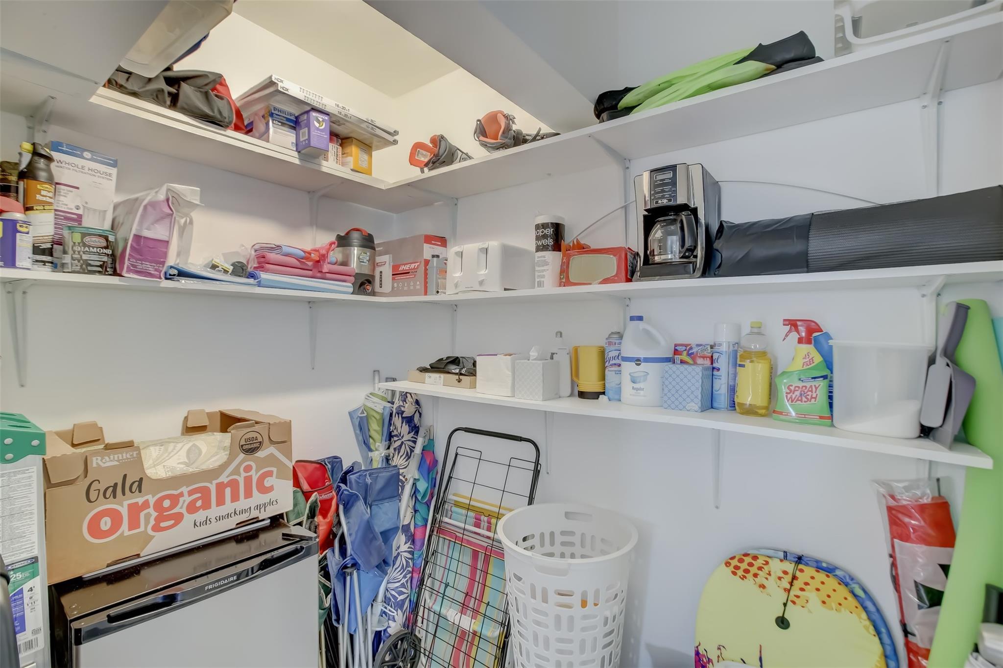 Mainsail Condominium - Residential Lease