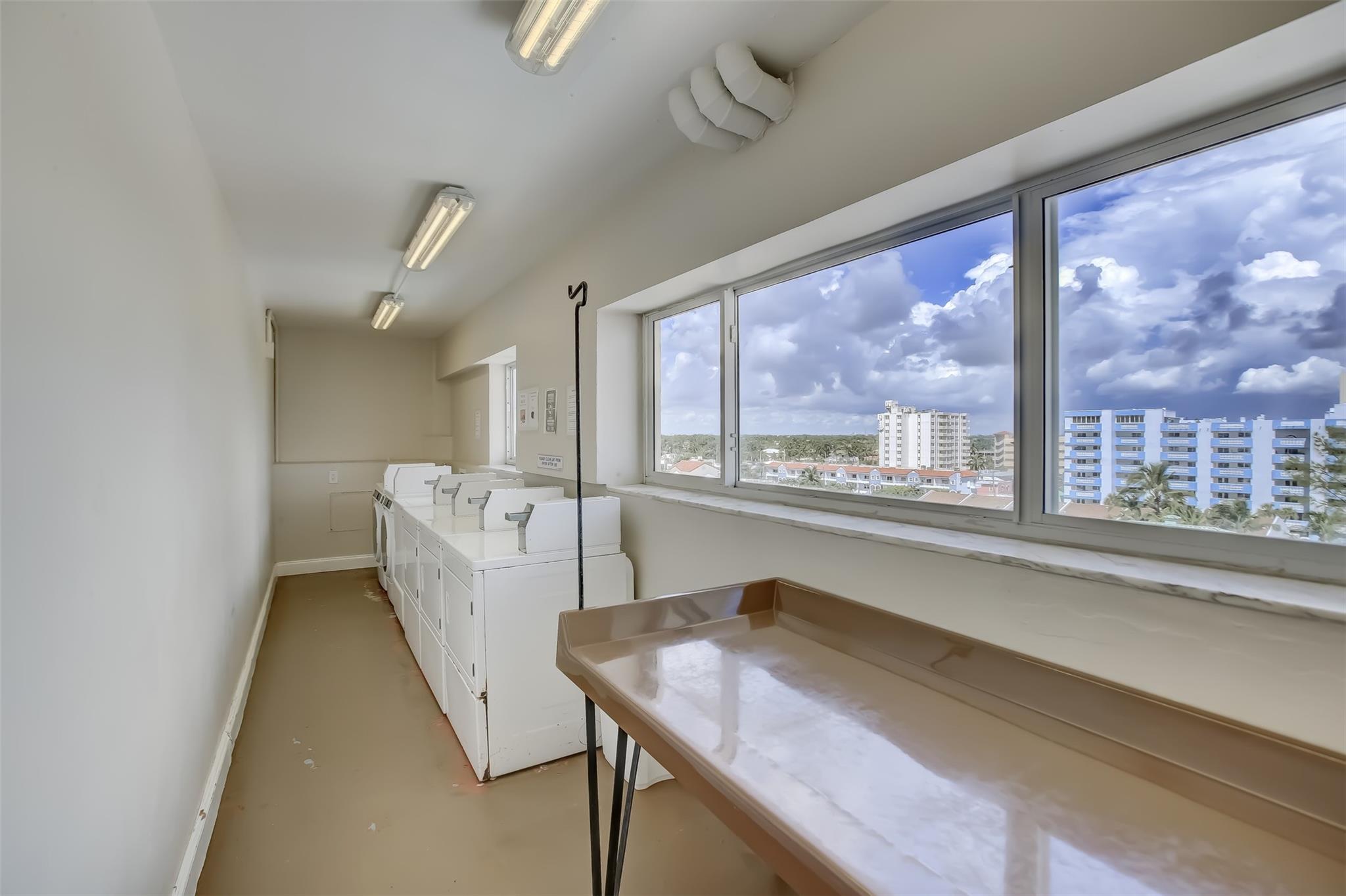 Mainsail Condominium - Residential Lease