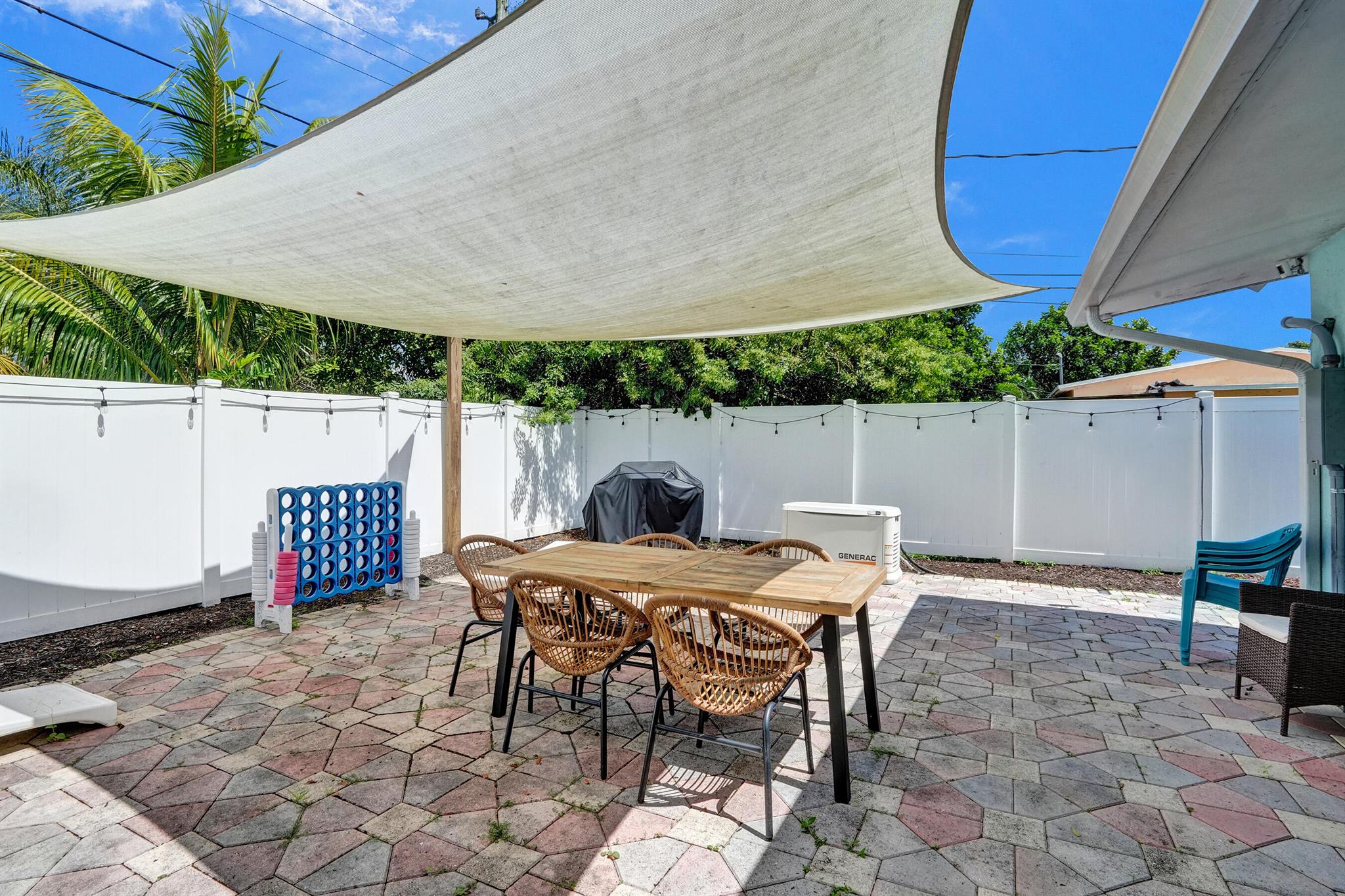 COLLIER MANOR FIRST ADD - Residential Lease