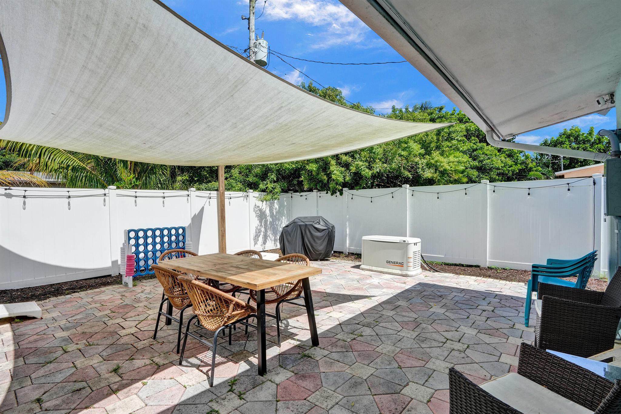 COLLIER MANOR FIRST ADD - Residential Lease