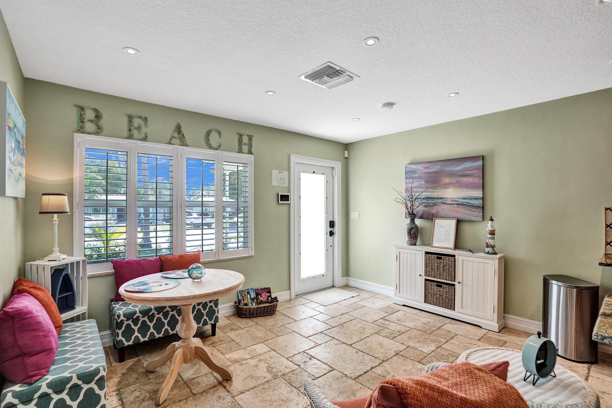 COLLIER MANOR FIRST ADD - Residential Lease