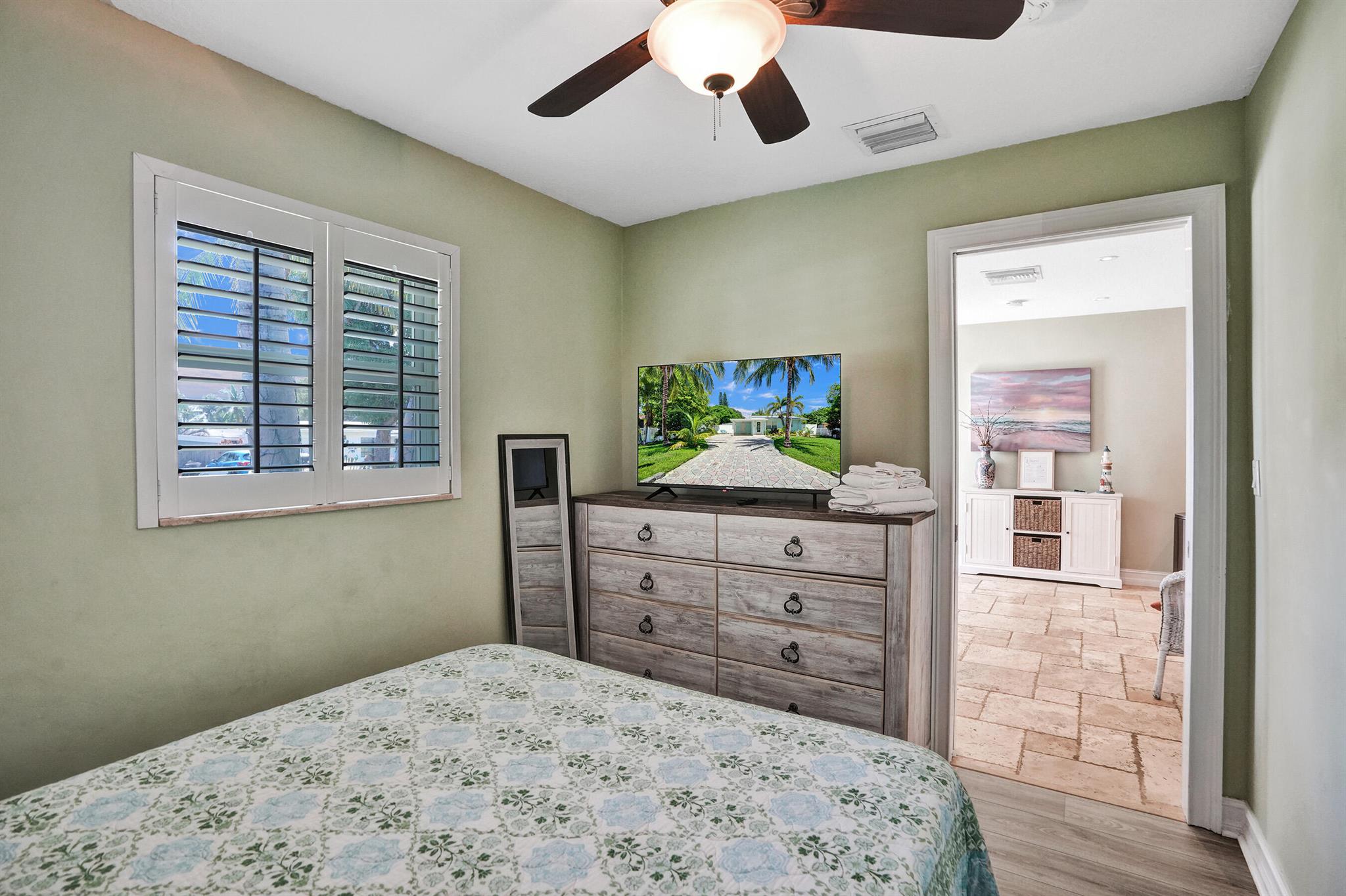 COLLIER MANOR FIRST ADD - Residential Lease