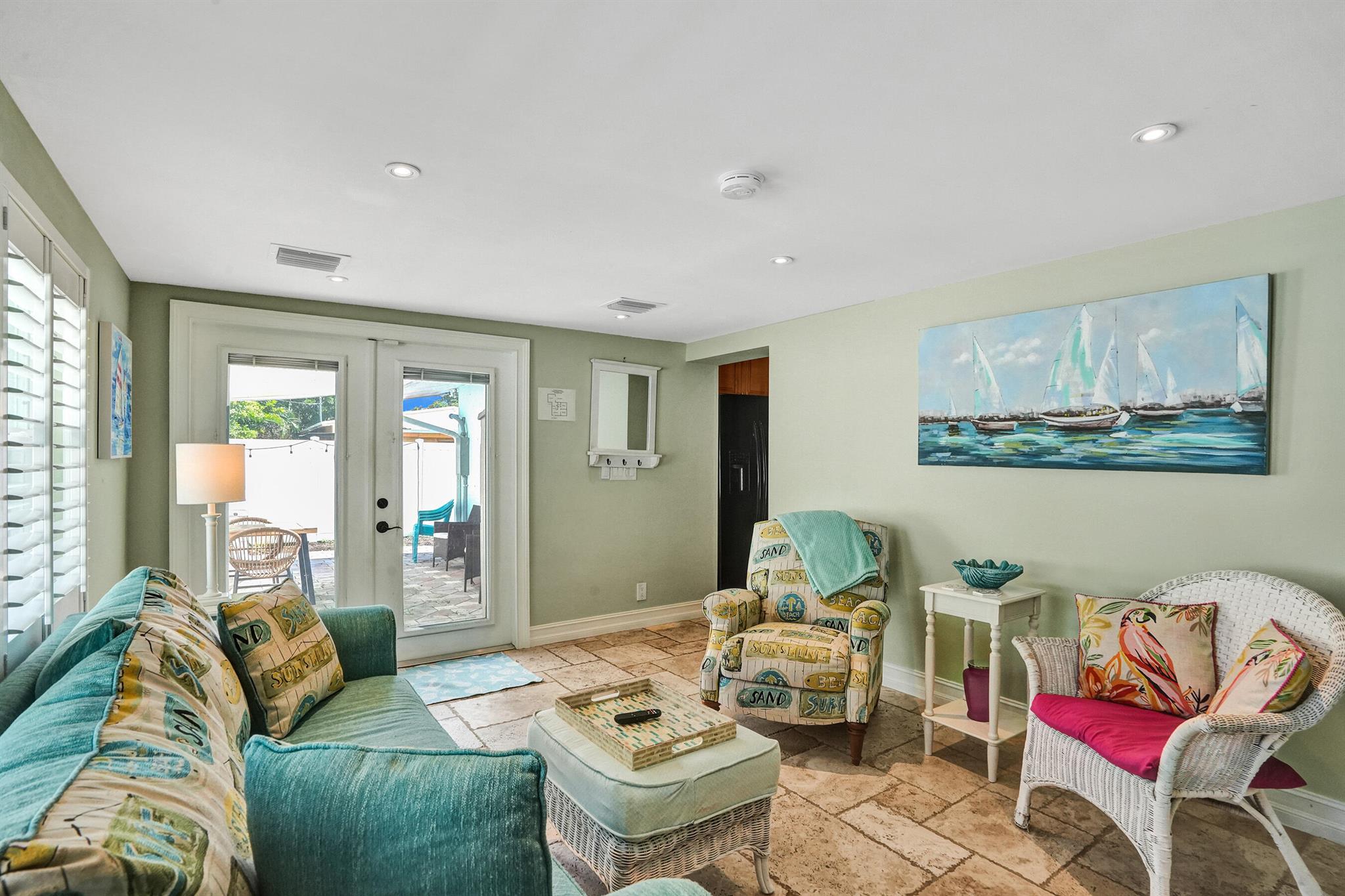 COLLIER MANOR FIRST ADD - Residential Lease