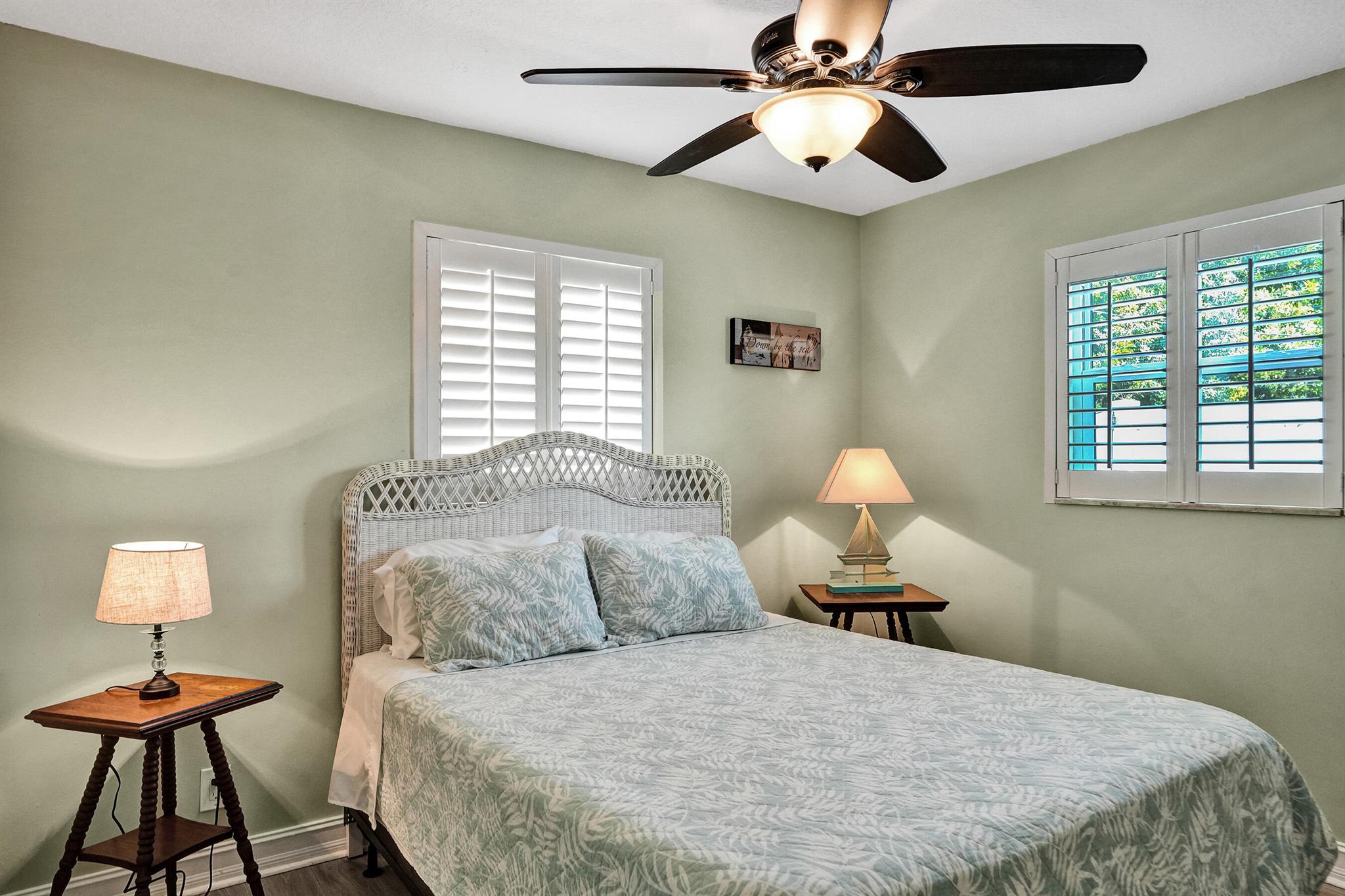 COLLIER MANOR FIRST ADD - Residential Lease