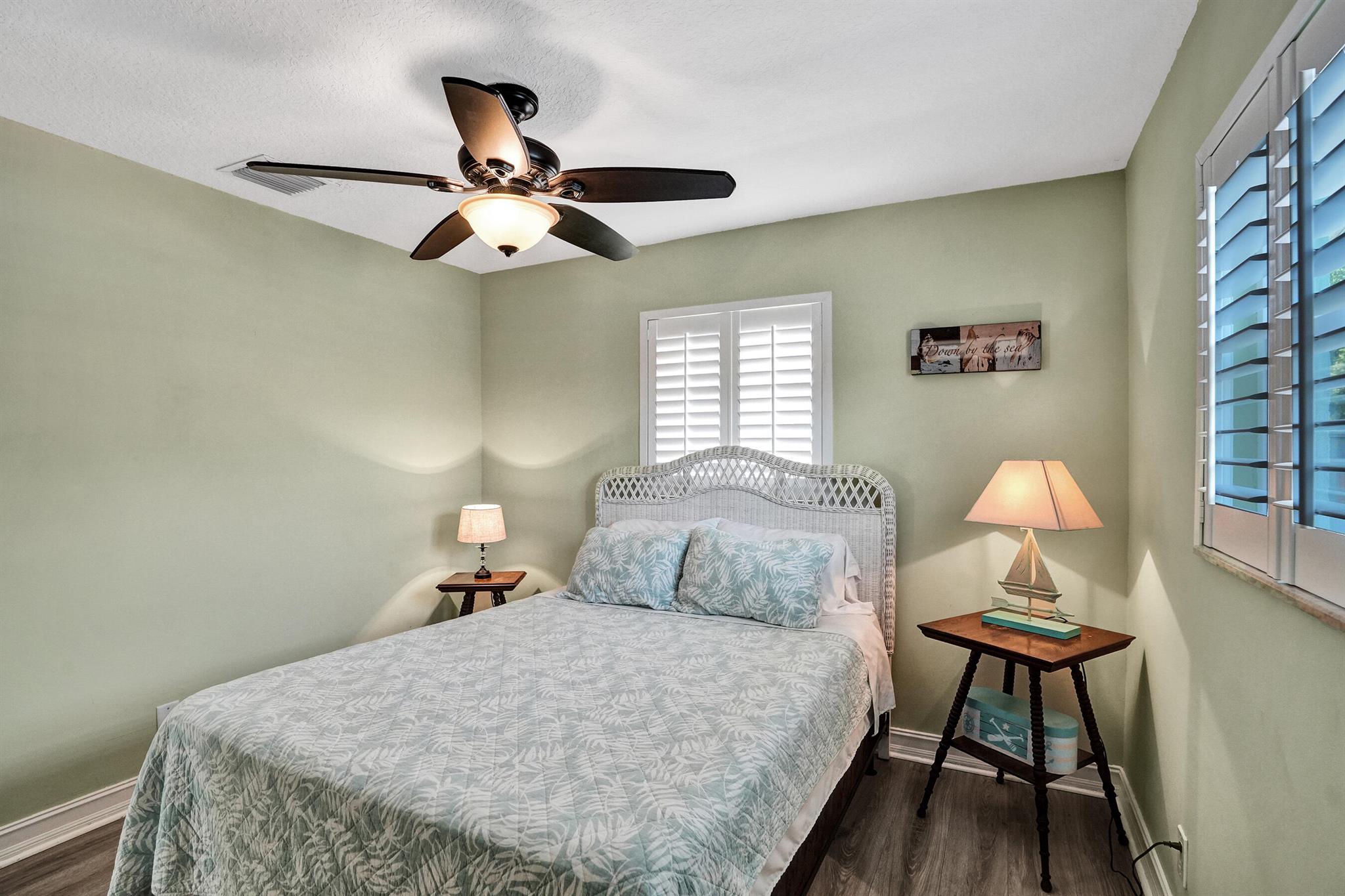 COLLIER MANOR FIRST ADD - Residential Lease