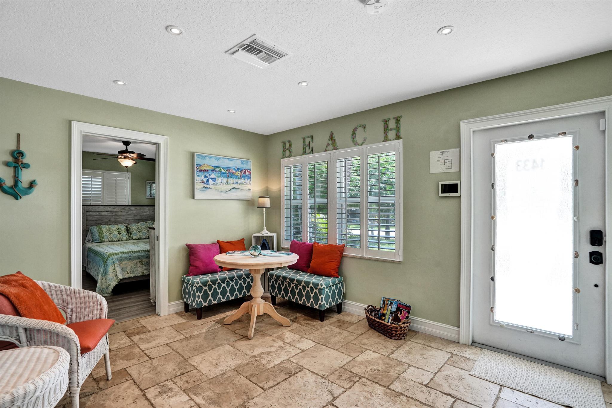 COLLIER MANOR FIRST ADD - Residential Lease