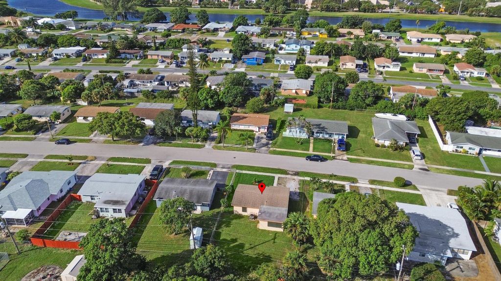 Photo of 1453 8th Street, West Palm Beach, FL 33401 (MLS # R10933875)