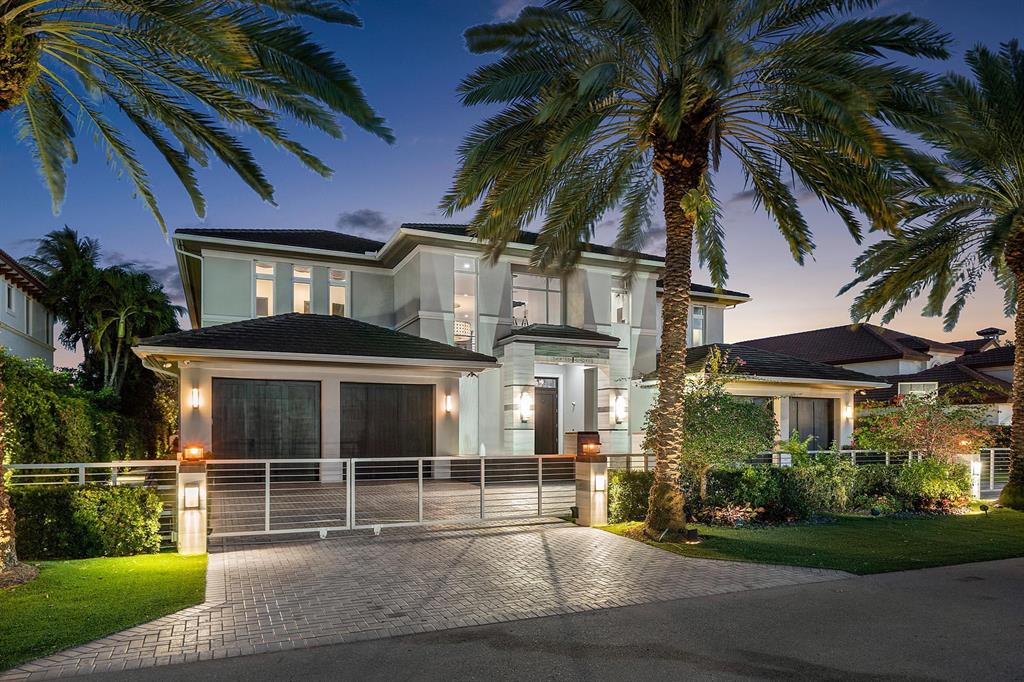 ROYAL PALM YACHT & COUNTRY CLUB - Residential