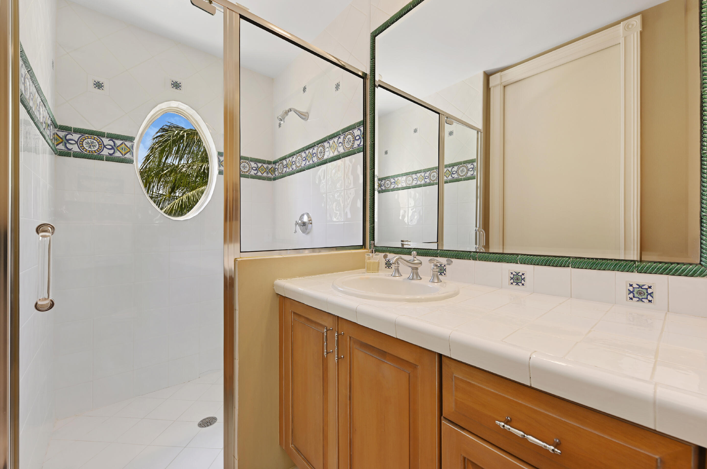 ISLE DE LA MAISON - Residential