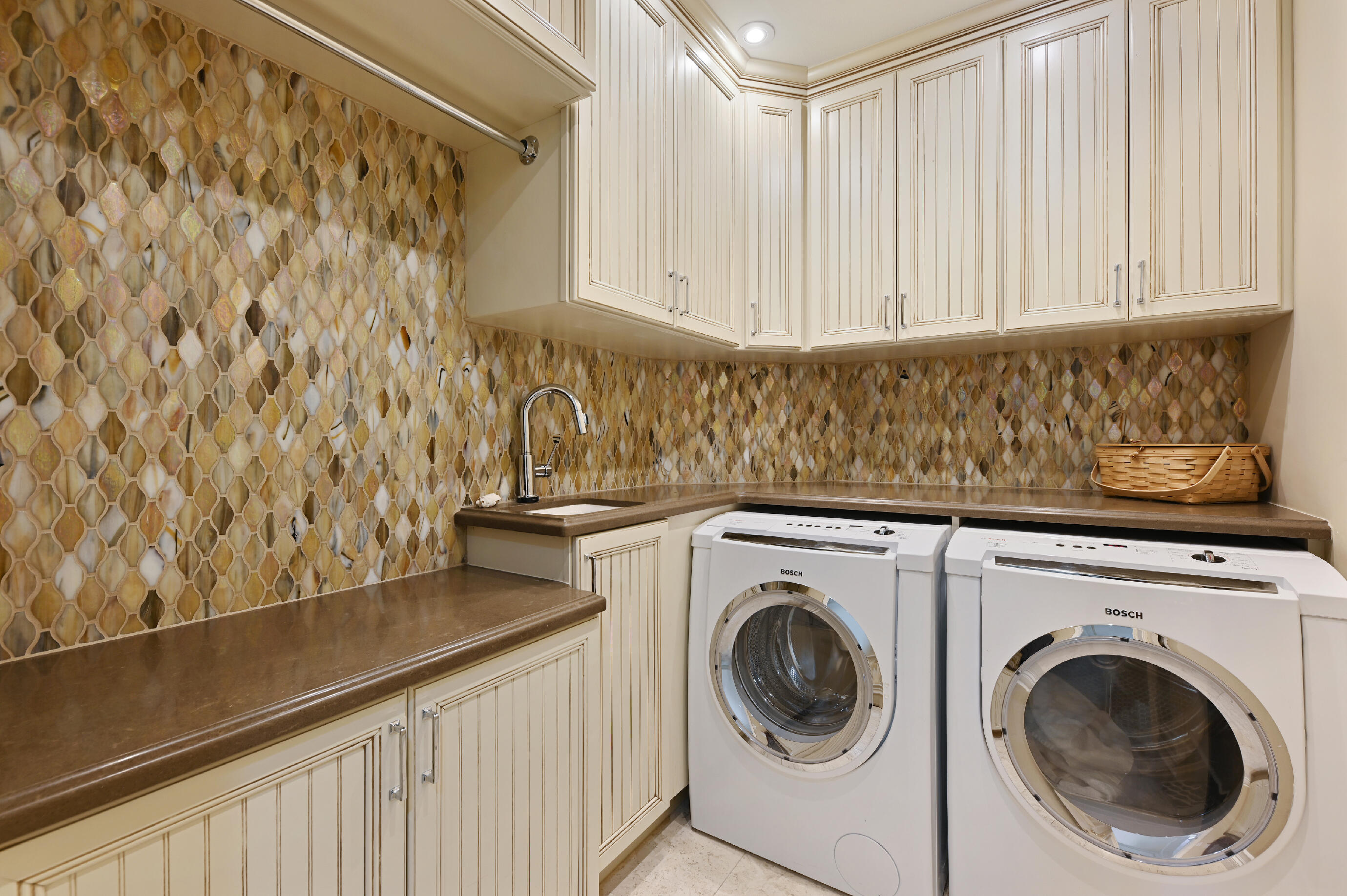 ISLE DE LA MAISON - Residential