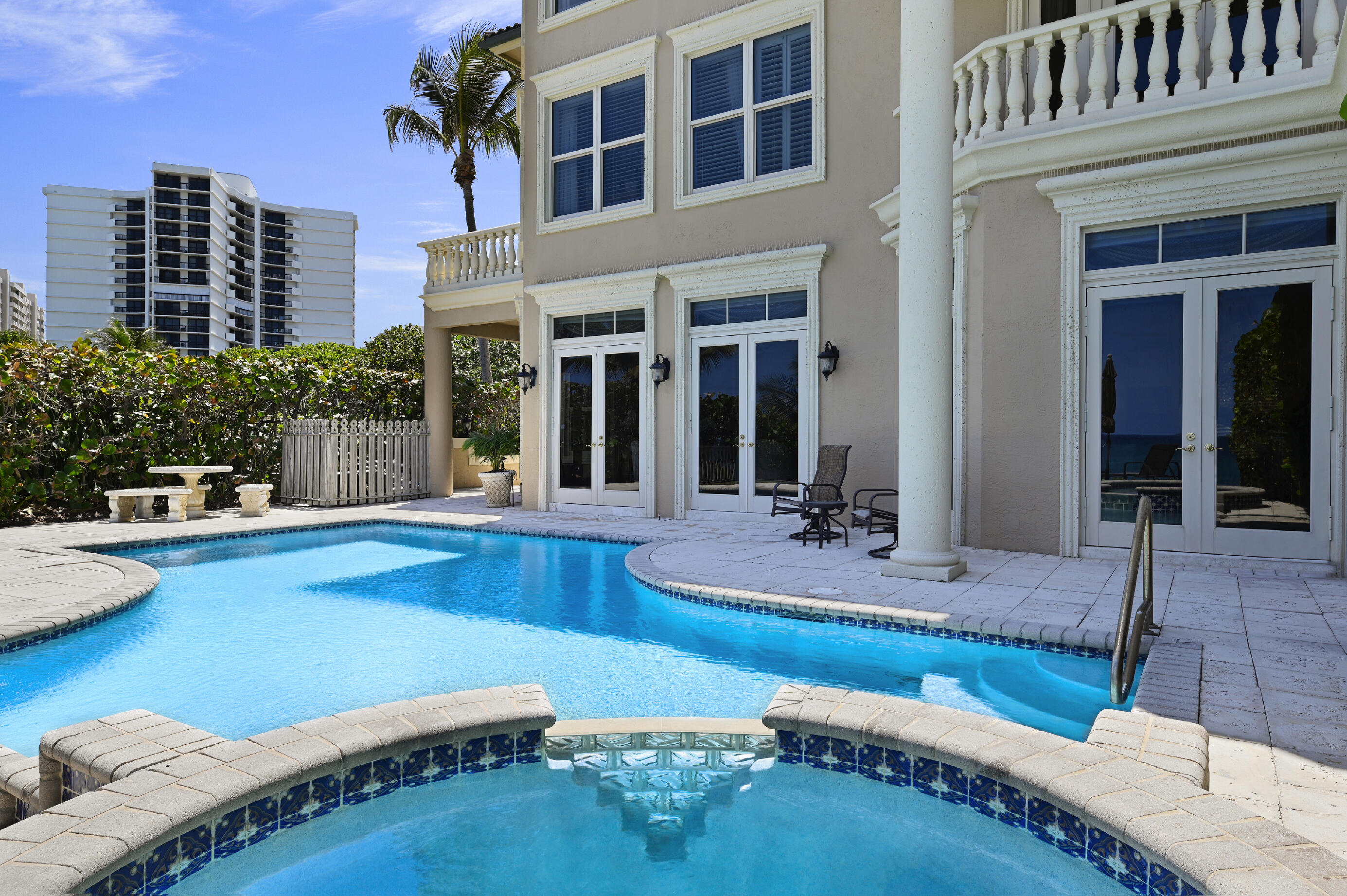 ISLE DE LA MAISON - Residential