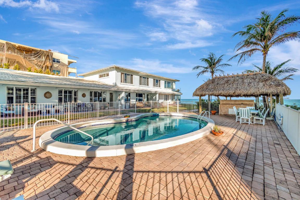 JAMAICA MANOR INC LESSEE - Residential