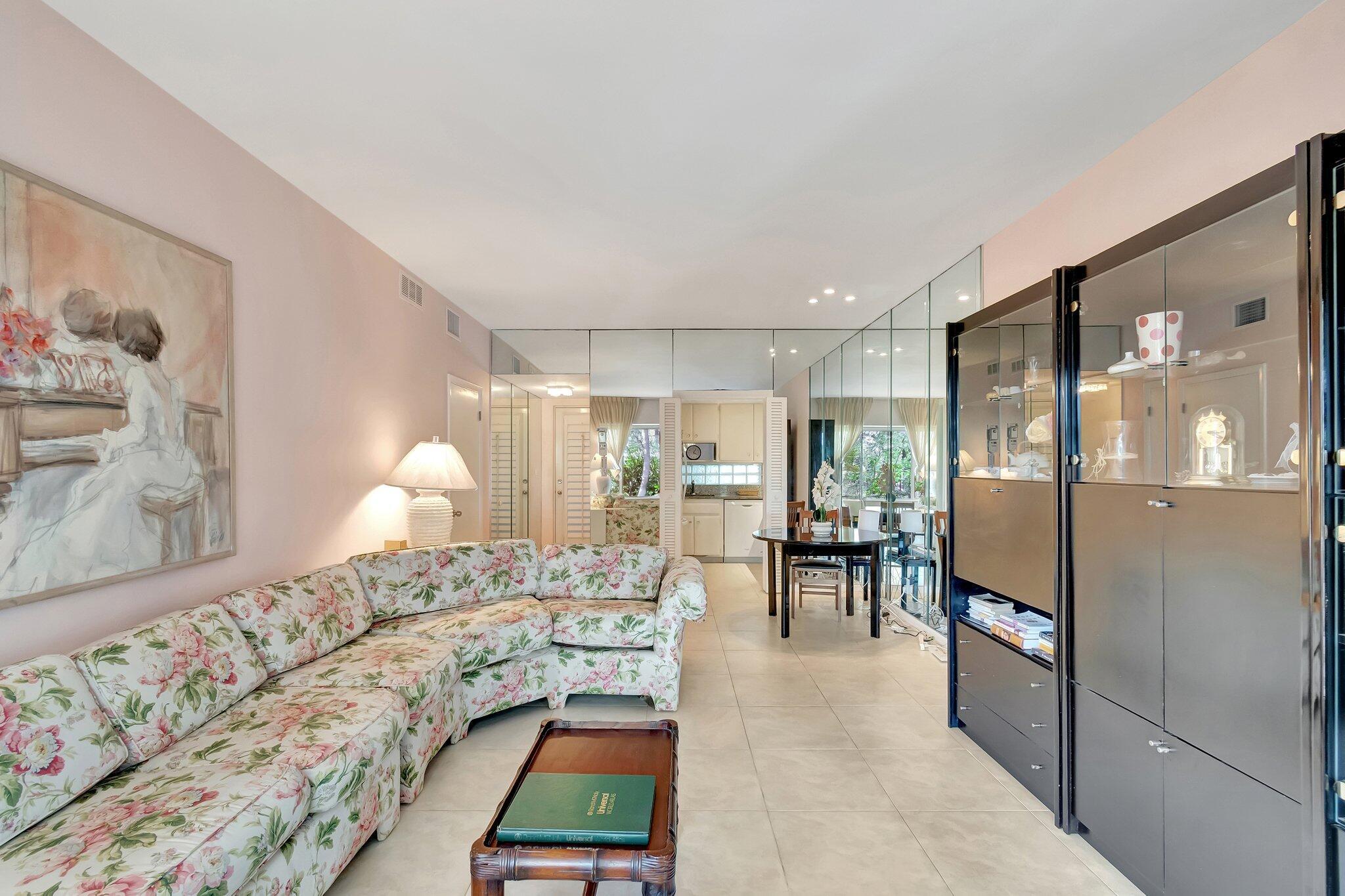 JAMAICA MANOR INC LESSEE - Residential