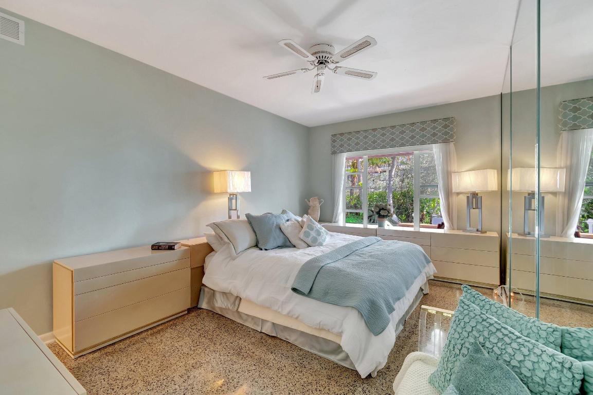 JAMAICA MANOR INC LESSEE - Residential