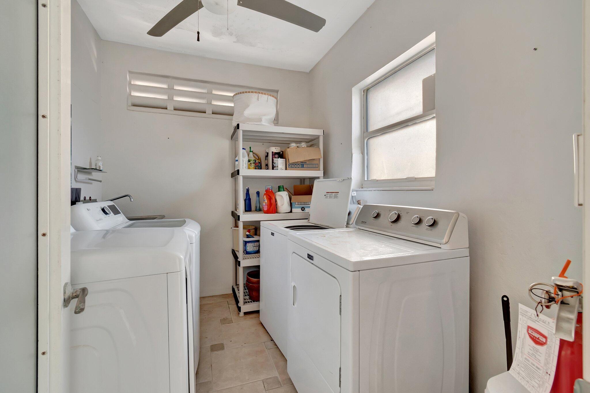 JAMAICA MANOR INC LESSEE - Residential