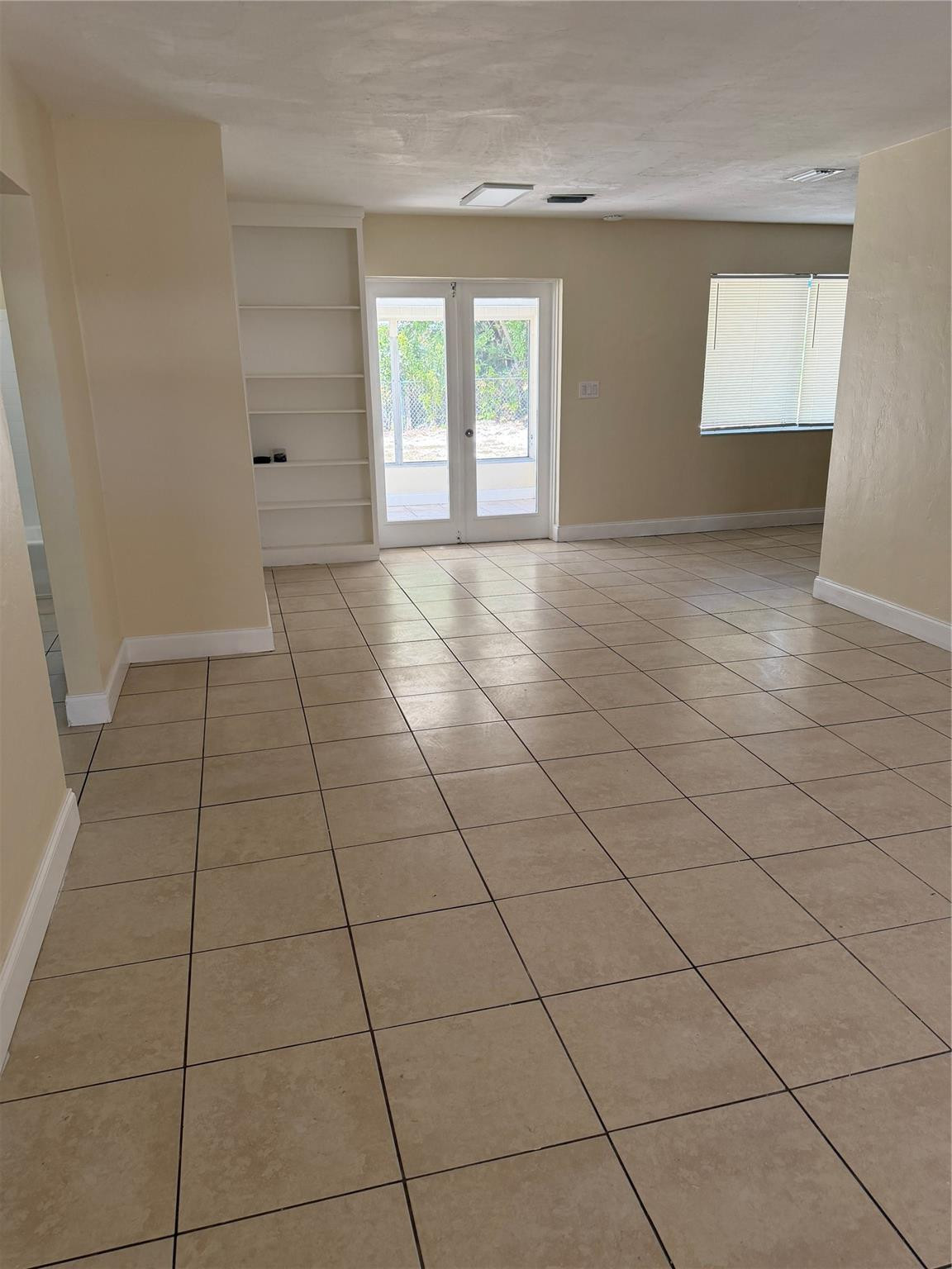 Crestview 30-16 B - Residential Lease