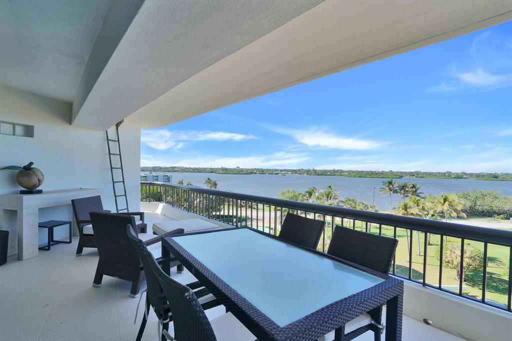 BEACH POINT CONDO - Residential