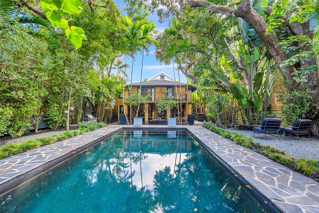 Photo of 1014 SE 5th Ct, Fort Lauderdale, FL 33301 (MLS # F10465171)