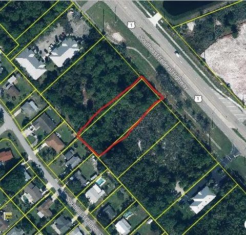 8220 SE Federal Hwy Hobe Sound FL 33455
