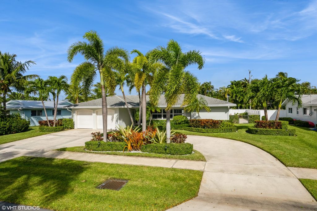 Photo of 119 S Dory Road S, North Palm Beach, FL 33408 (MLS # R11050224)