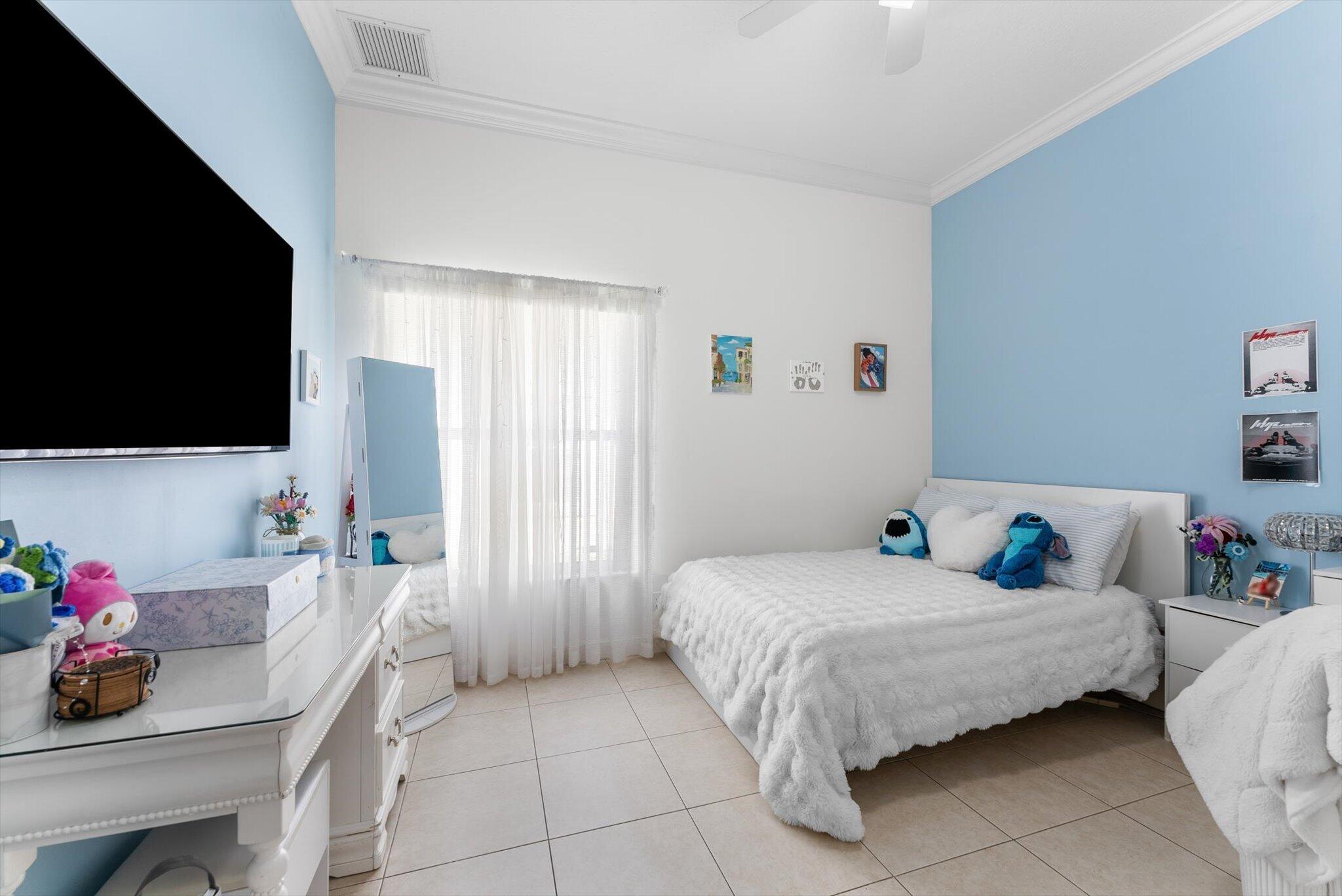 WYNDHAM LAKES WEST - Residential