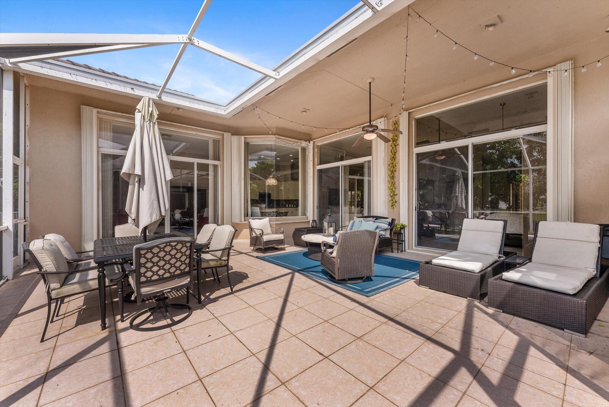 WYNDHAM LAKES WEST - Residential