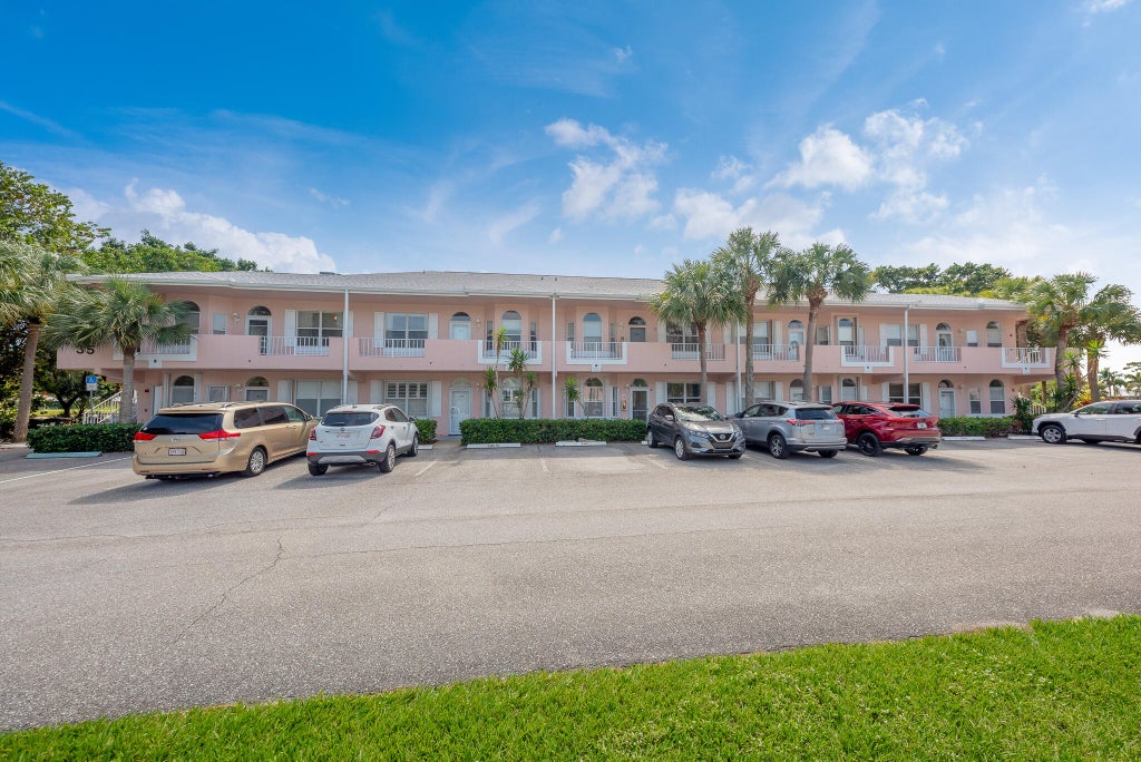 Photo of 18081 SE Country Club Drive #35-343, Jupiter, FL 33469 (MLS # R11067557)