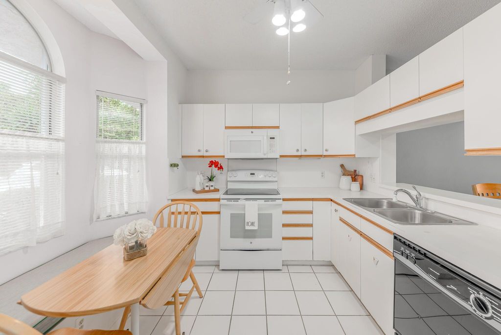 Photo of 18081 SE Country Club Drive #35-343, Jupiter, FL 33469 (MLS # R11067557)