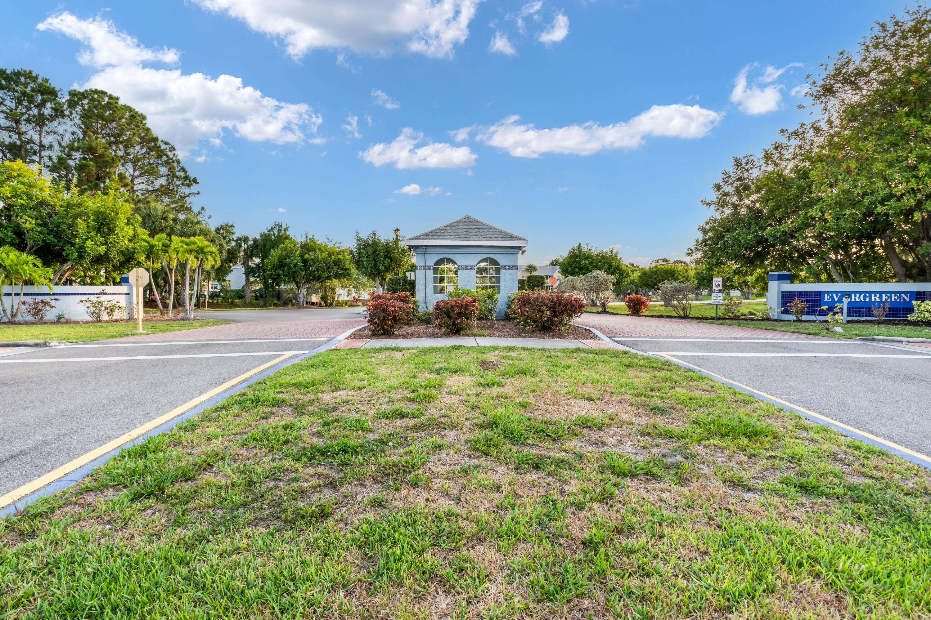 1656 SE Green Acres Circle D103