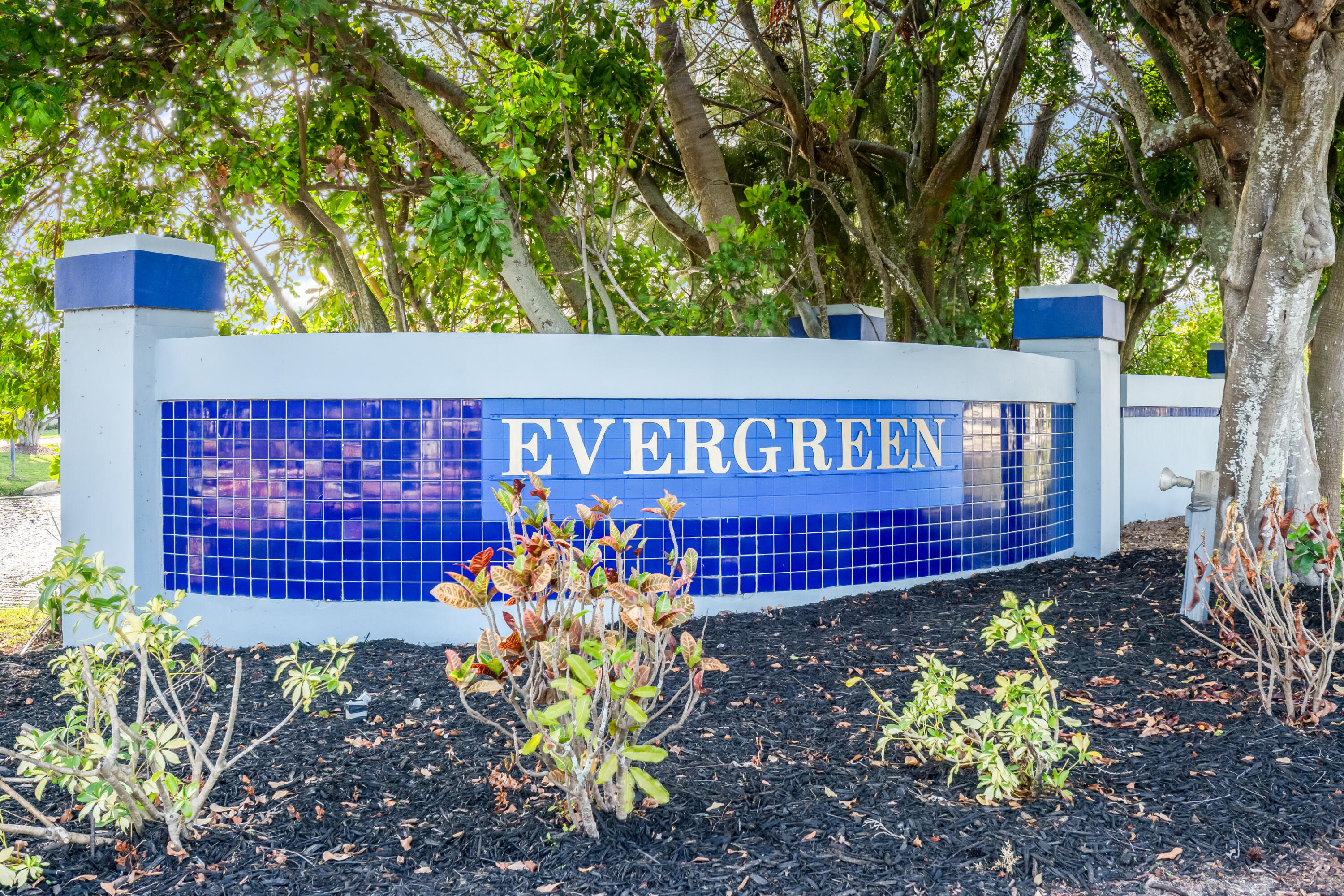 1656 SE Green Acres Circle D103