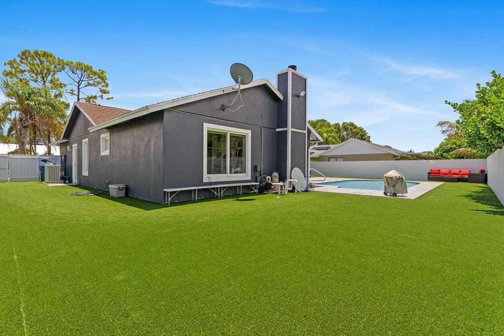 HUNTINGTON WOODS - Residential