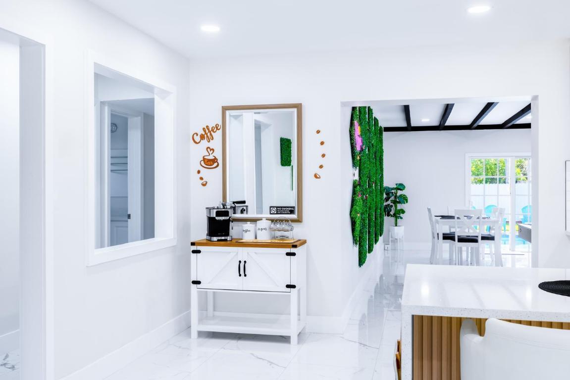 FOREST ESTATES IN - Residential