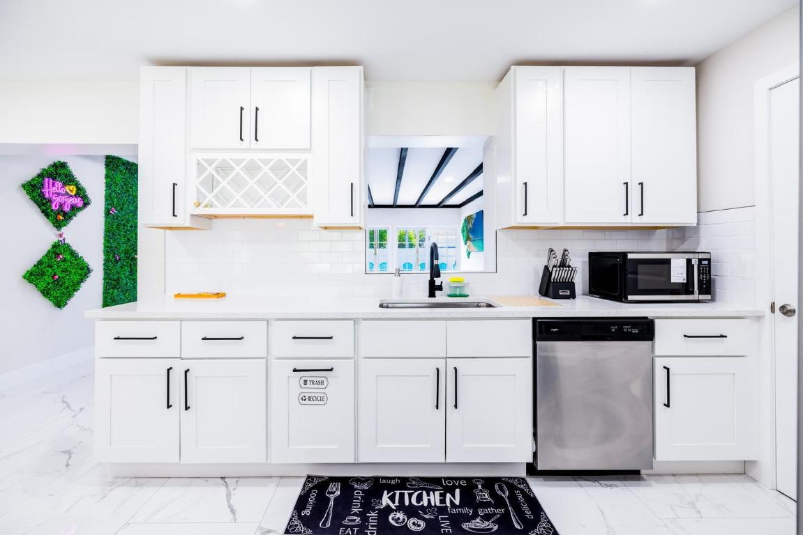 FOREST ESTATES IN - Residential