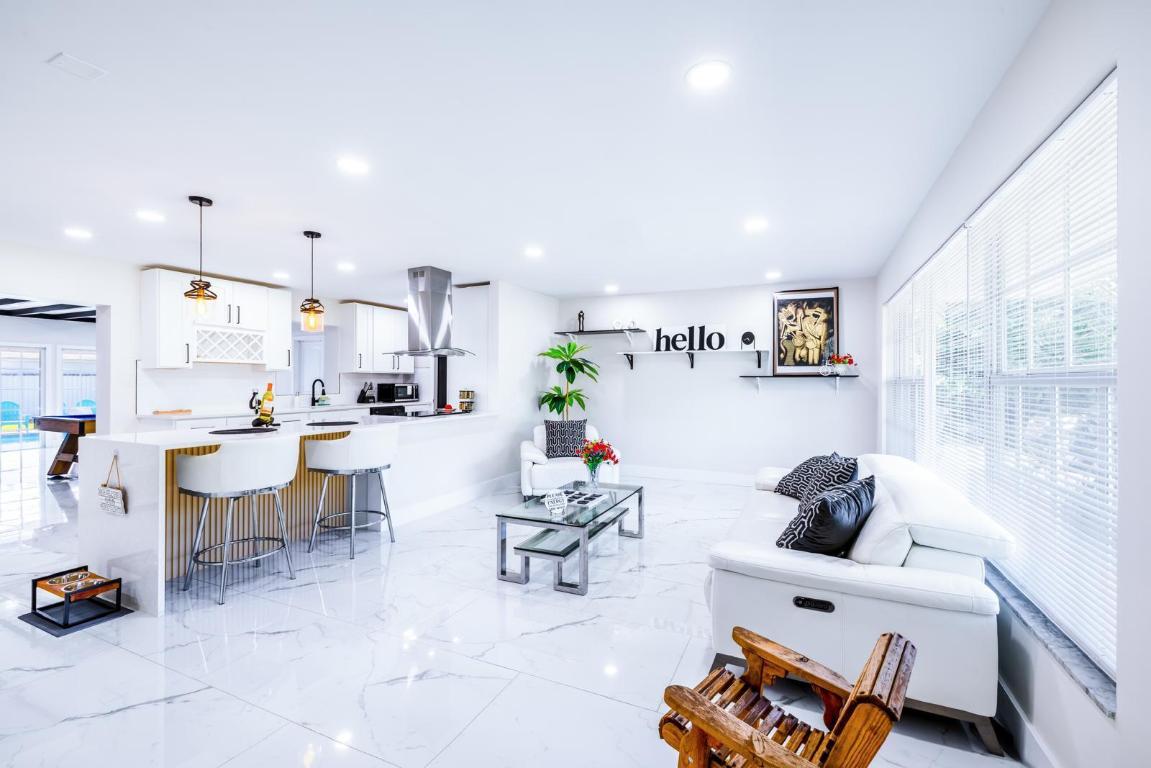 FOREST ESTATES IN - Residential