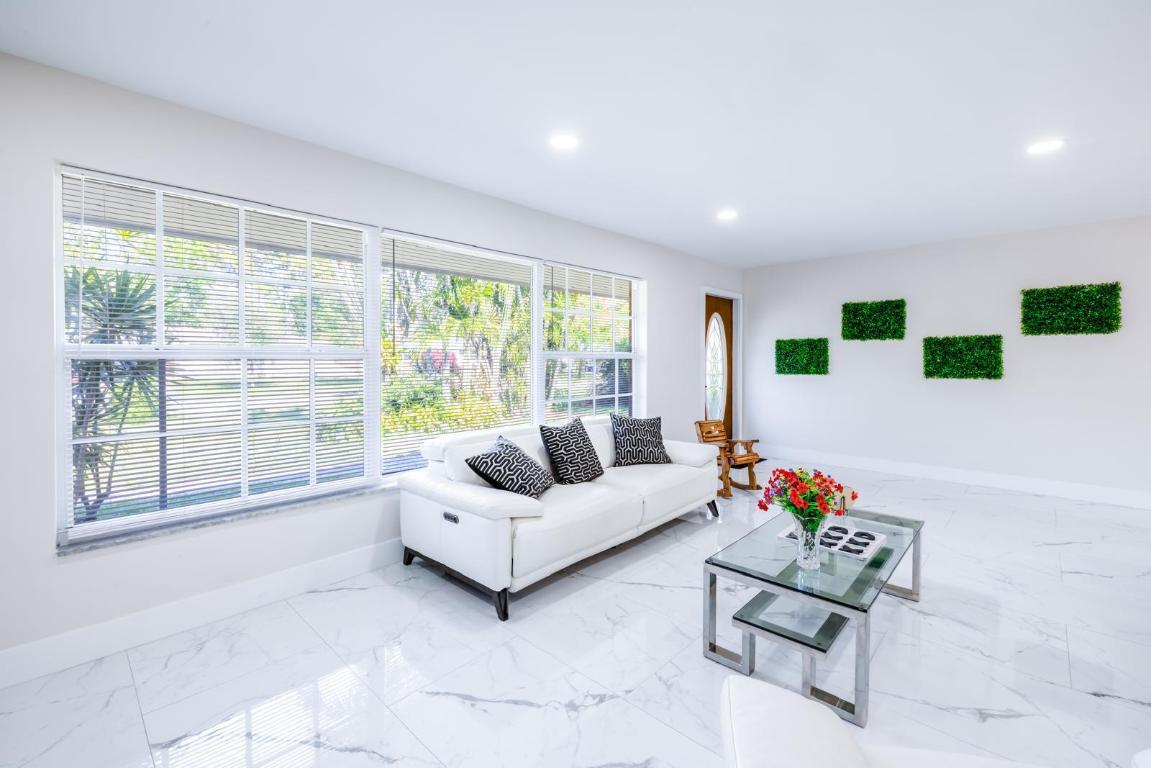 439 Forest Estate Drive