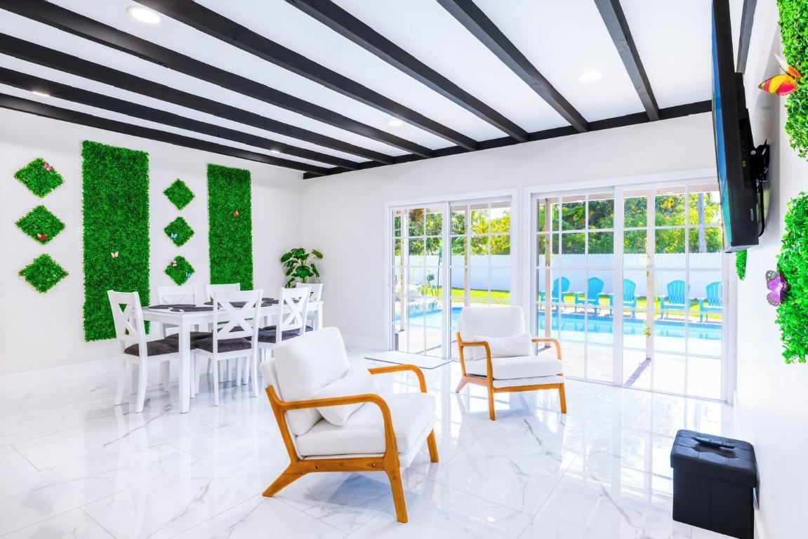 FOREST ESTATES IN - Residential