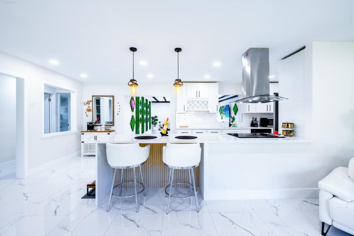 FOREST ESTATES IN - Residential