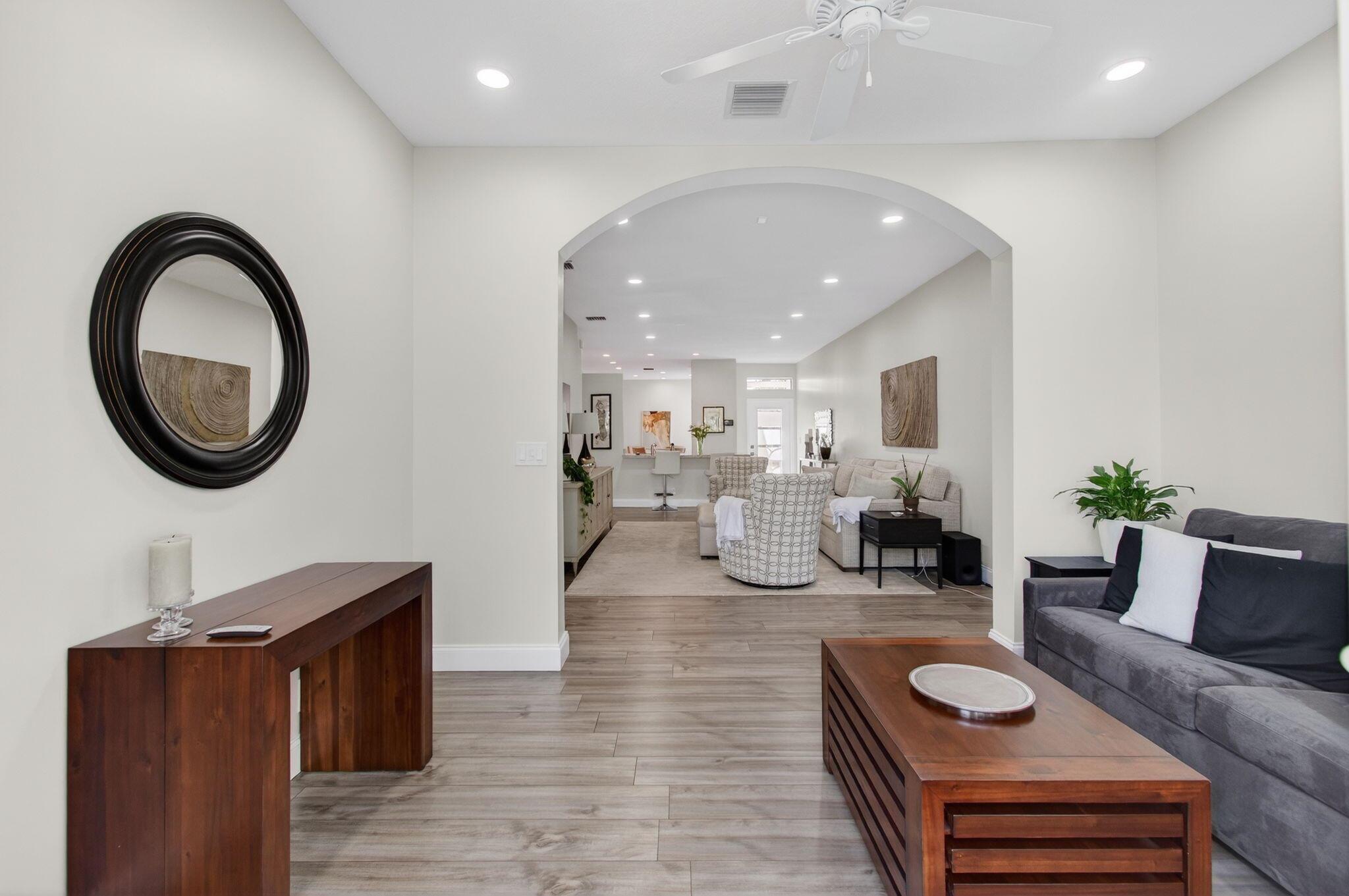 MAJESTIC ISLES - Residential