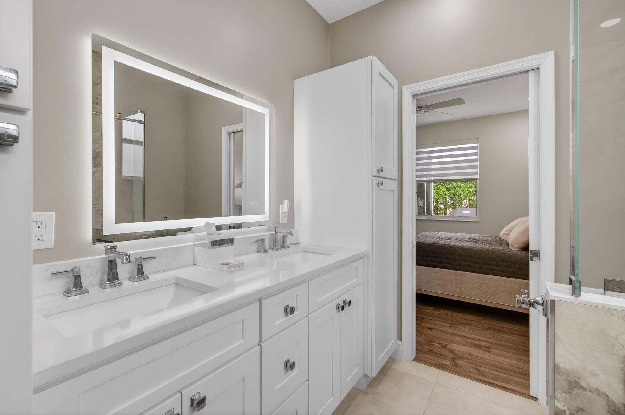 MAJESTIC ISLES - Residential