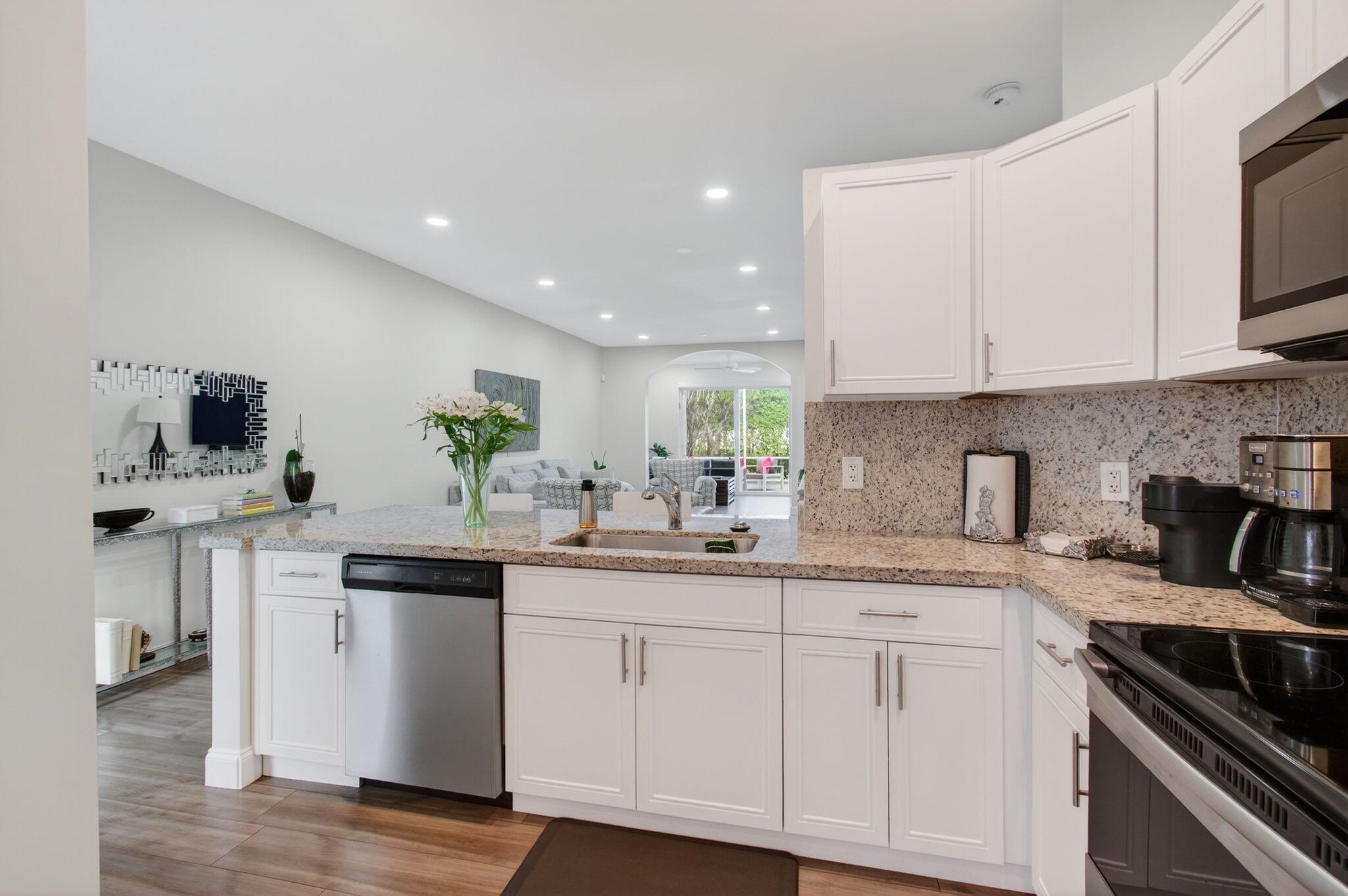 MAJESTIC ISLES - Residential