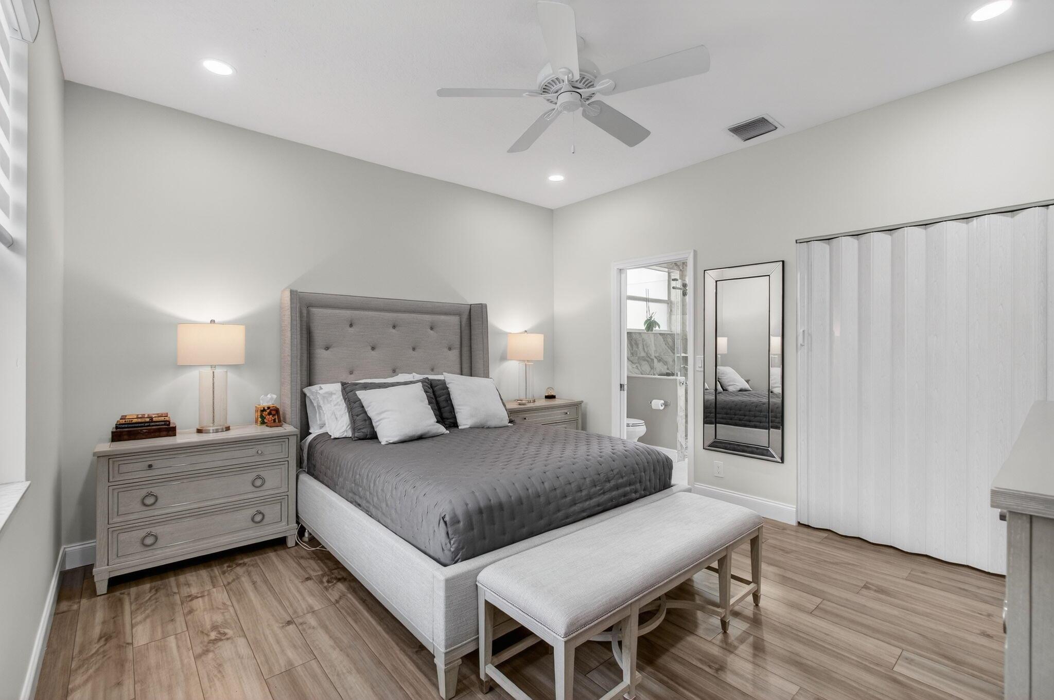 MAJESTIC ISLES - Residential