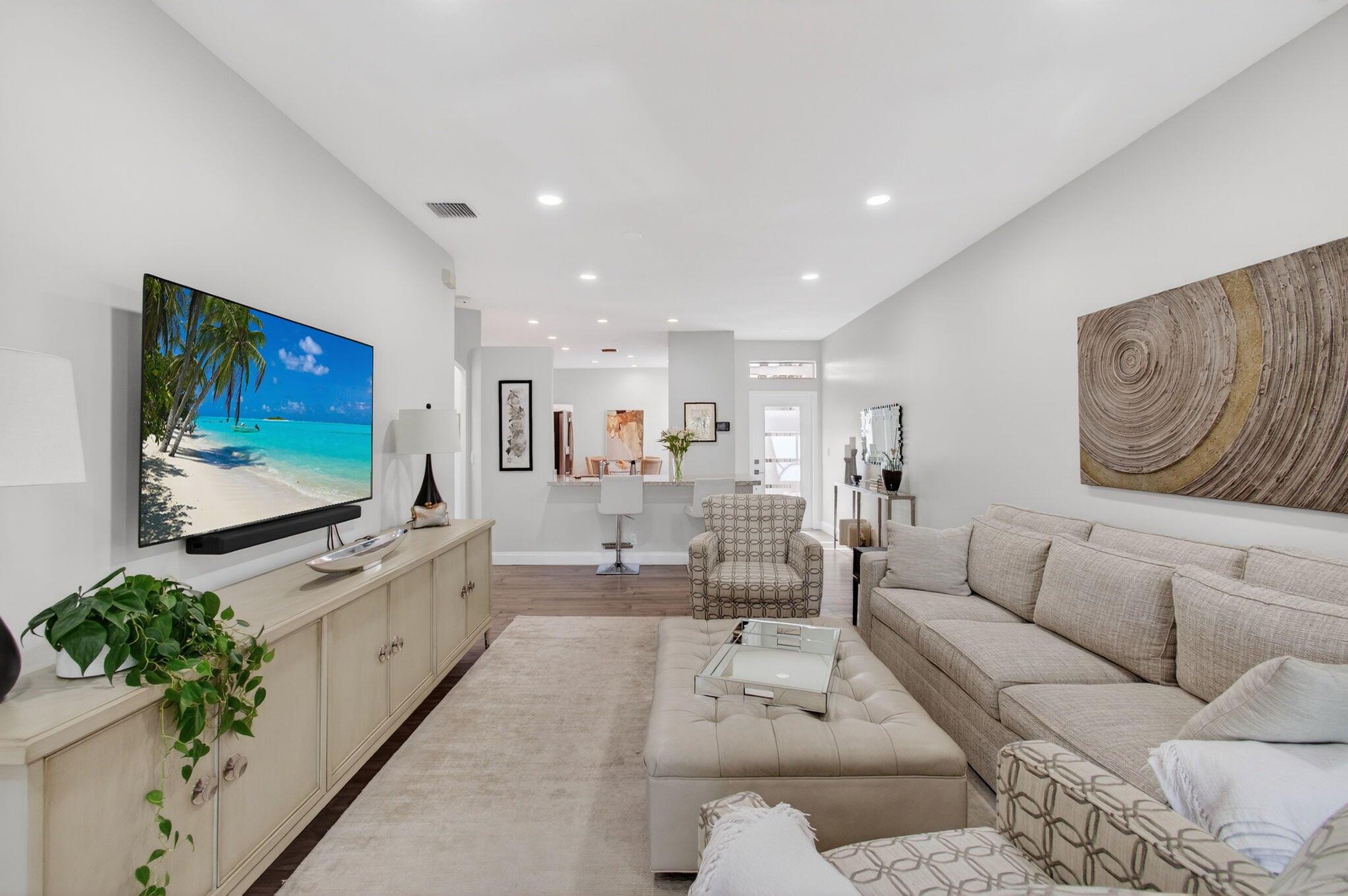 MAJESTIC ISLES - Residential