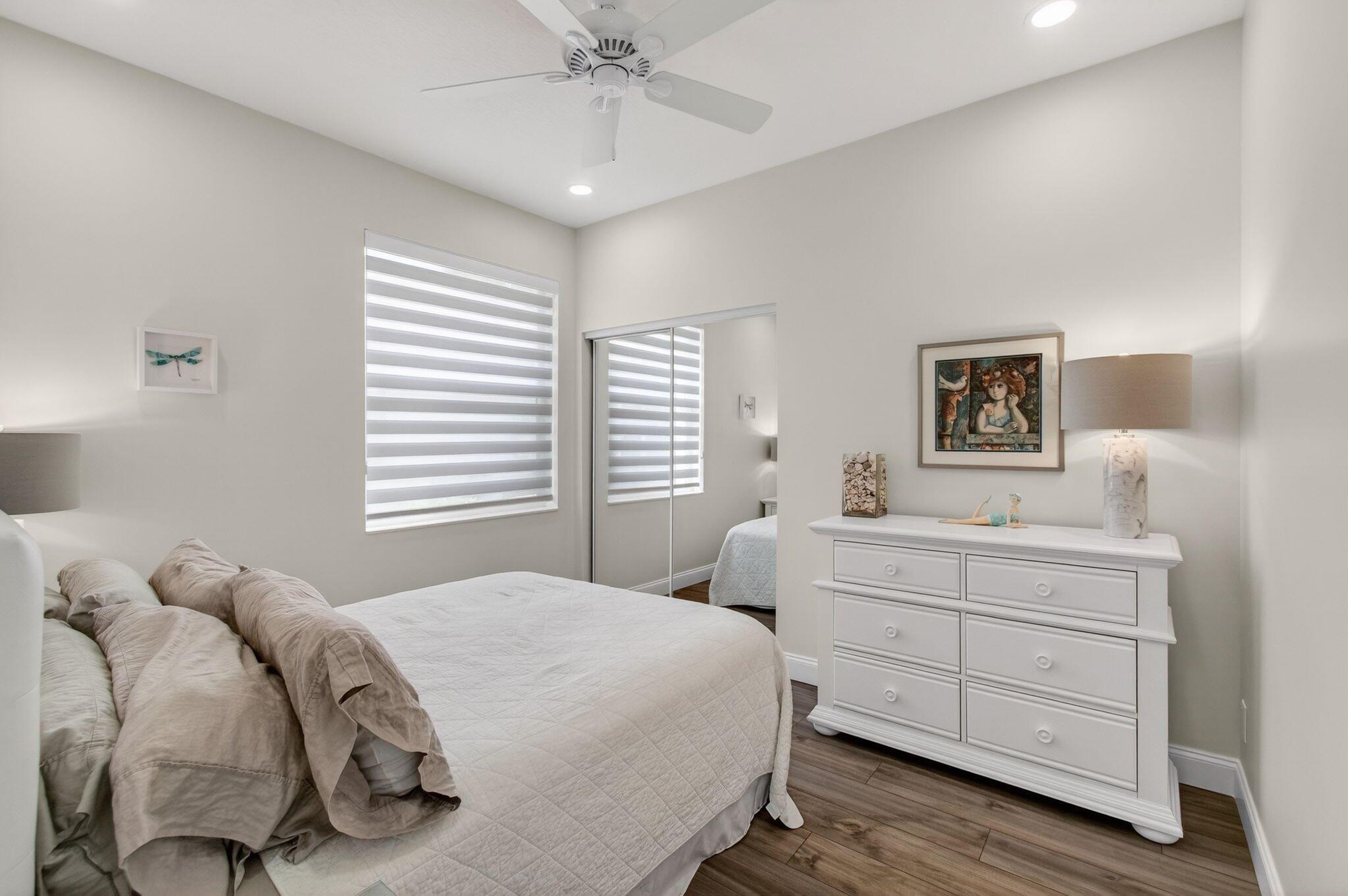 MAJESTIC ISLES - Residential