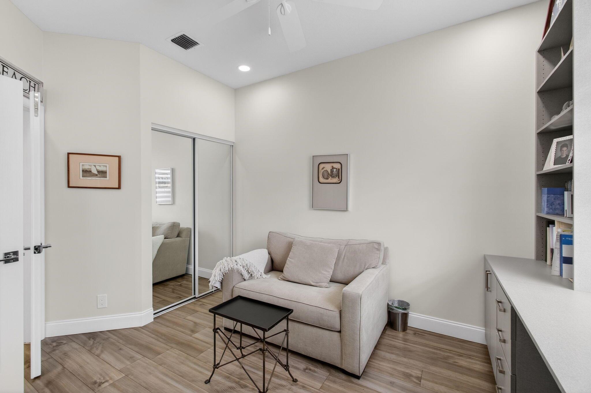 MAJESTIC ISLES - Residential