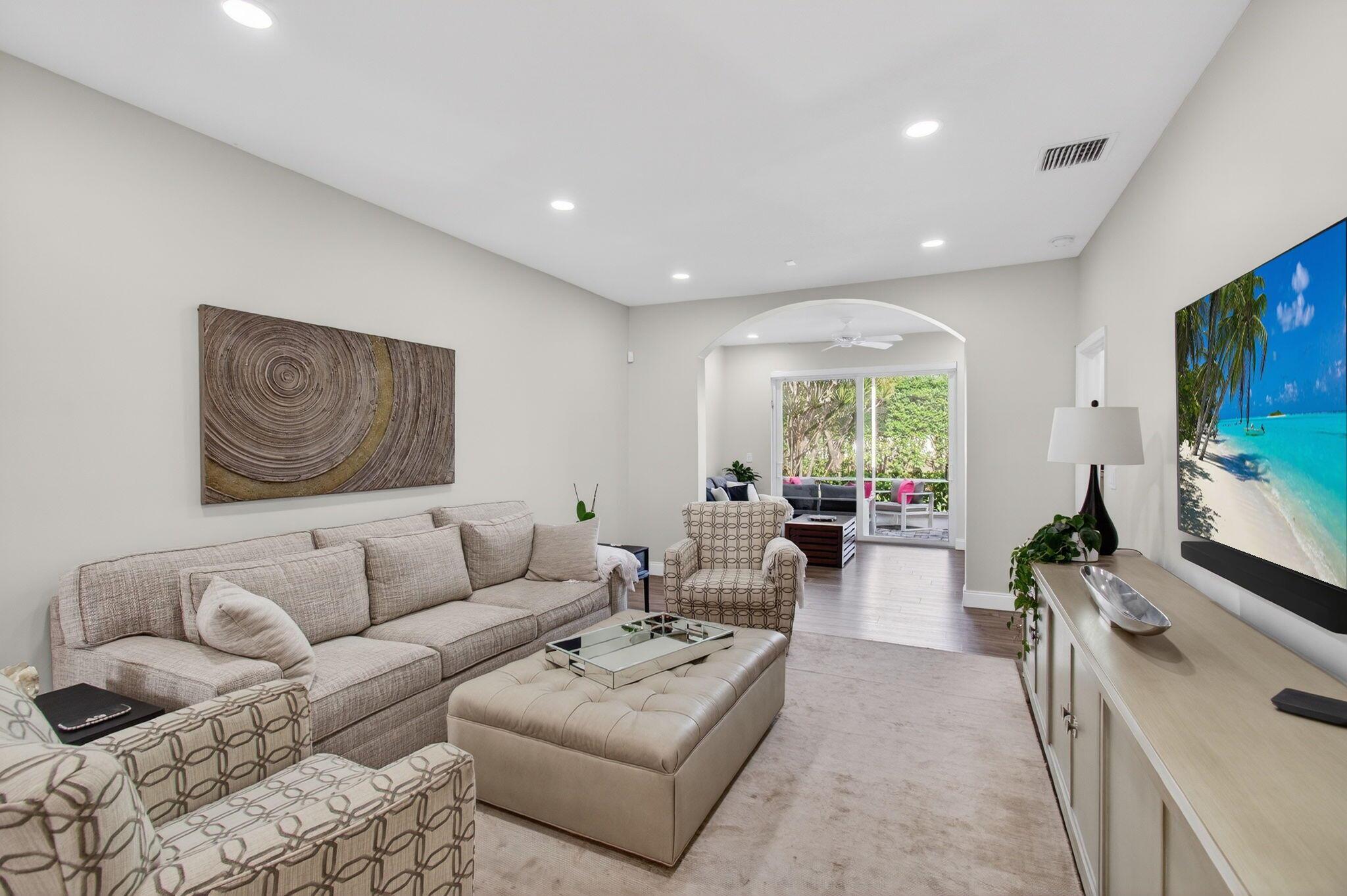 MAJESTIC ISLES - Residential