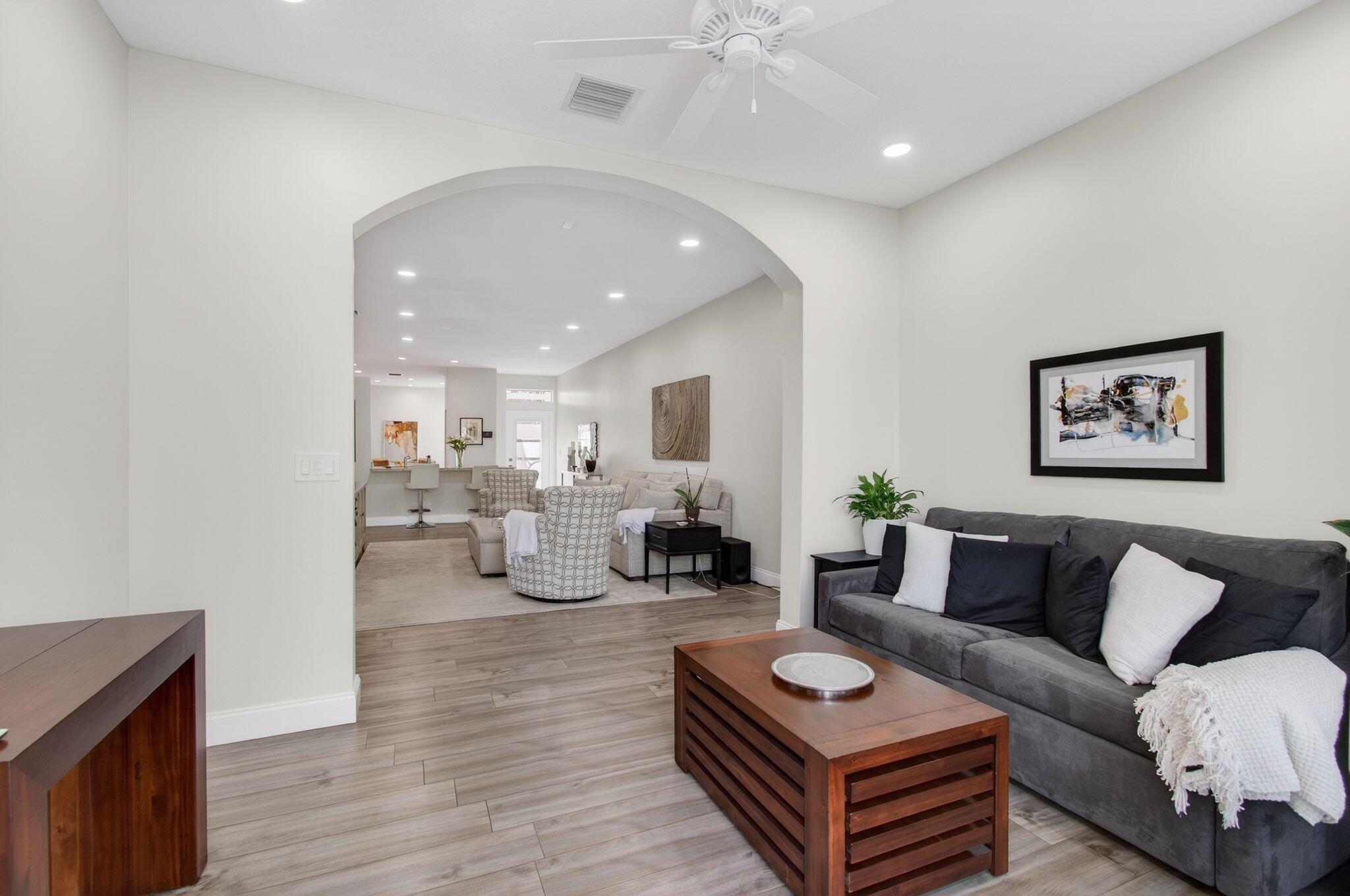 MAJESTIC ISLES - Residential