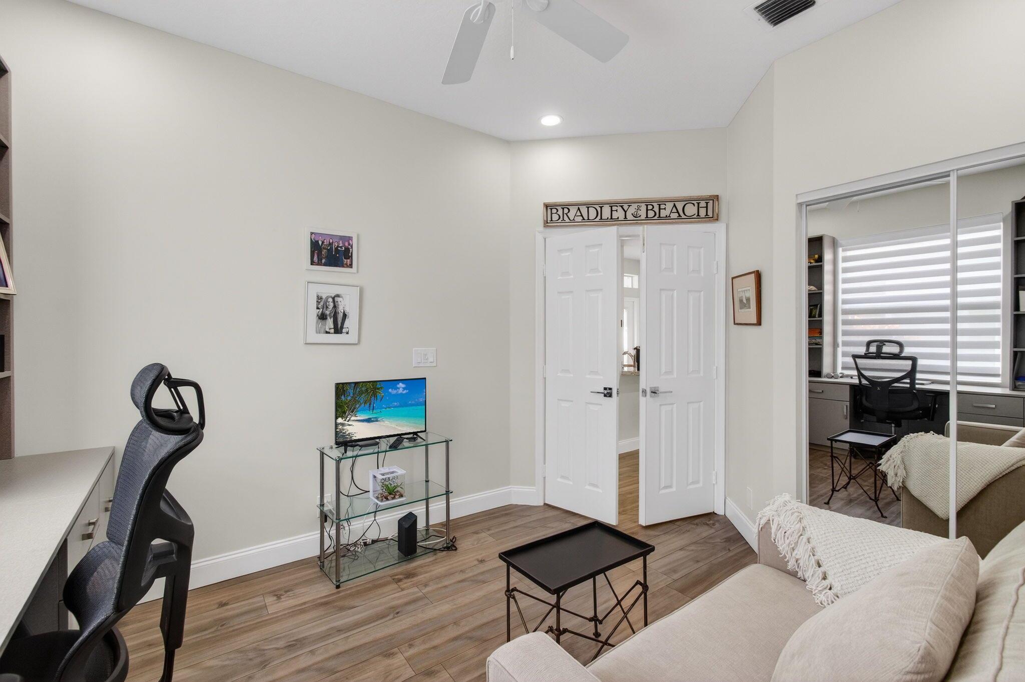 MAJESTIC ISLES - Residential