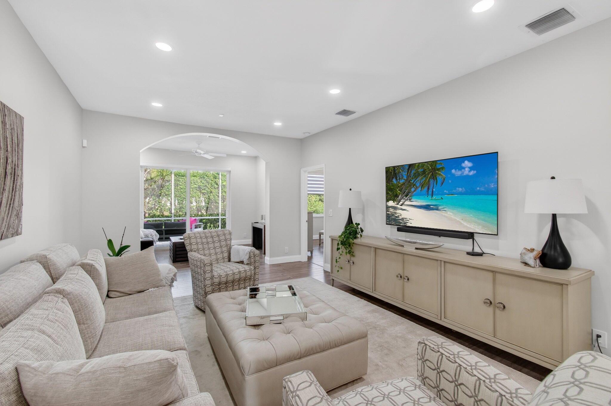 MAJESTIC ISLES - Residential